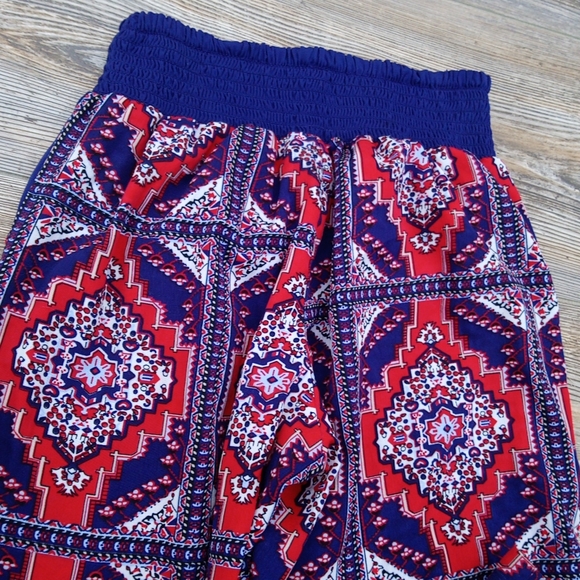 Printed Patterned Flowy Lightweight Stretchy Fashion Pants - Picture 9 of 12